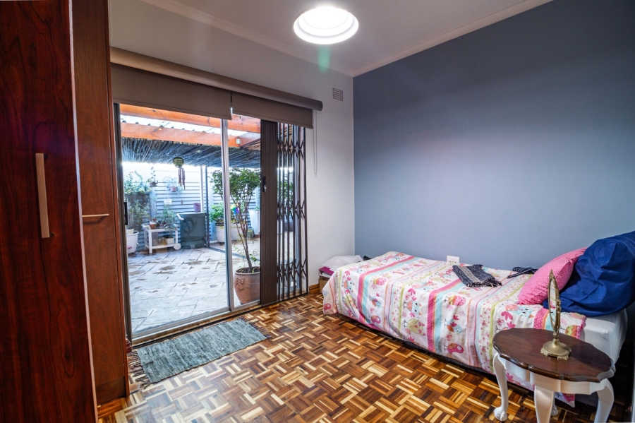 4 Bedroom Property for Sale in Rondebosch East Western Cape